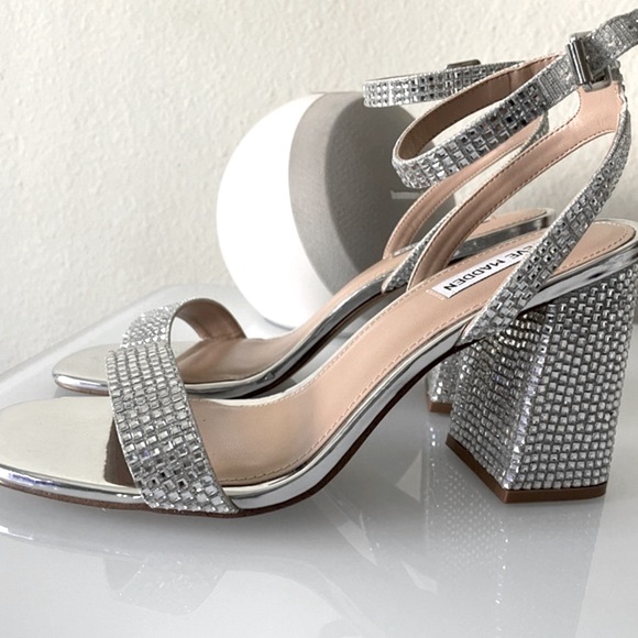 STEVE MADDEN “Gracie” Rhinestone Chunky Heels - Picture 9 of 12